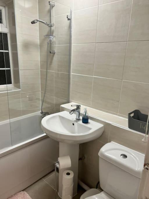 2 Bed Solihull Near Nec Airport, Jlr, Resort Wrld Buitenkant foto