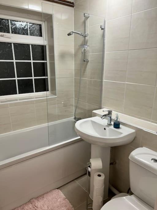 2 Bed Solihull Near Nec Airport, Jlr, Resort Wrld Buitenkant foto