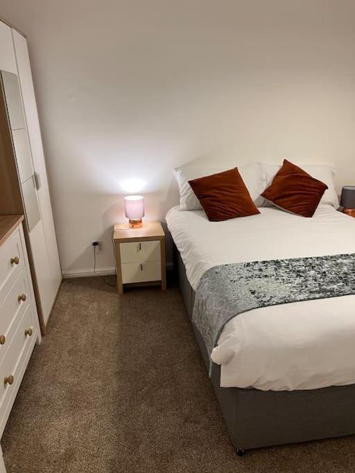2 Bed Solihull Near Nec Airport, Jlr, Resort Wrld Buitenkant foto