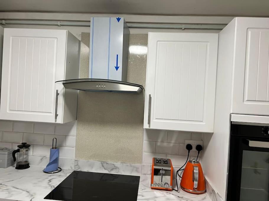 2 Bed Solihull Near Nec Airport, Jlr, Resort Wrld Buitenkant foto