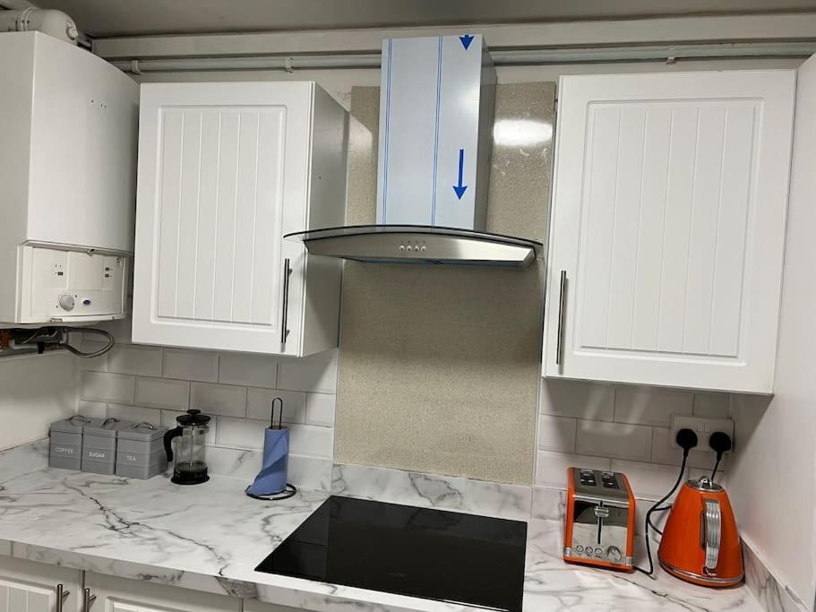 2 Bed Solihull Near Nec Airport, Jlr, Resort Wrld Buitenkant foto