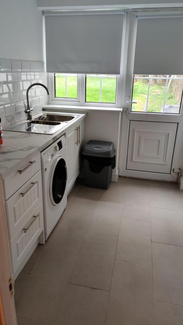 2 Bed Solihull Near Nec Airport, Jlr, Resort Wrld Buitenkant foto